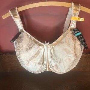 Bali Women's Elegant Cream Bra